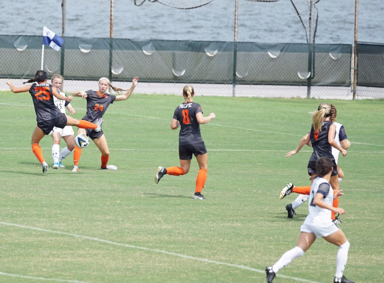 Verizon Commercial Casting: $2,000+ for Hispanic Girls Who Play Soccer