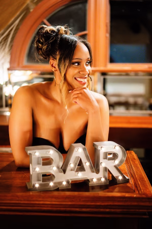 Vinneva Flynn - Project Casting Gallery Image 10 Vinneva Flynn - Gallery Image 10