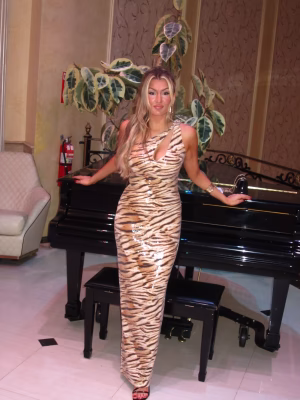 Sabrina Karaqi - Gallery Image 16