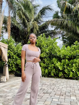 KeNiya Wiseman - Gallery Image 8