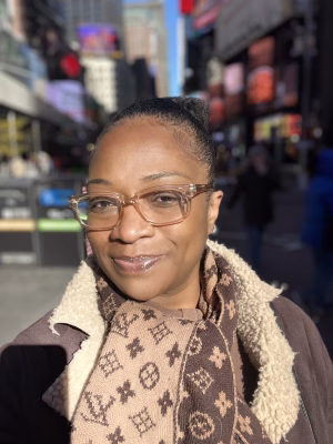 Jasette  Gillings - Project Casting Gallery Image 4 Jasette  Gillings - Gallery Image 4