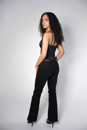 Kris Silva - Gallery Image 4