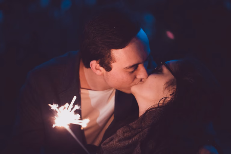$240/Day Extras Casting Call: College-Aged Female Couples Needed for Kissing Scene