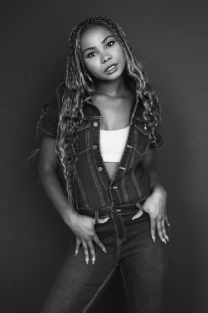 Jocelyn Wynn - Gallery Image 2