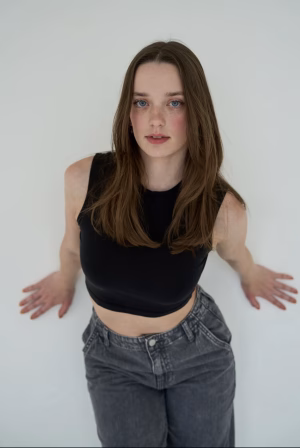 Taylor  Ehlinger - Gallery Image 1