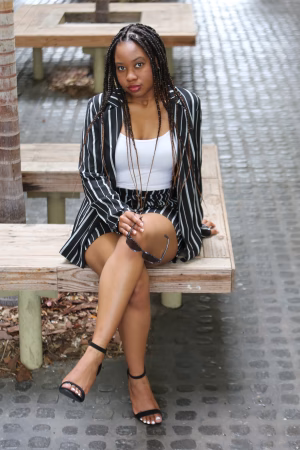 LaTrinae Bracey - Gallery Image 4