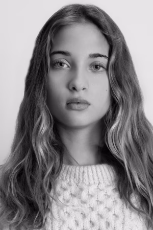 Ayla  Swain - Gallery Image 7