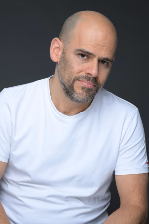 Arik Lalo - Gallery Image 1