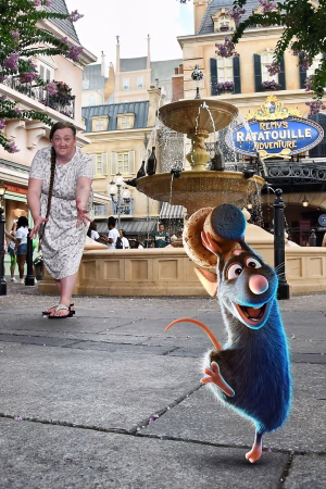 Amber Mossburg - Gallery Image 4