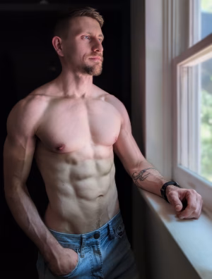 Levi Parrott - Gallery Image 2