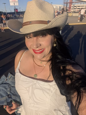 Marien Lugo Gonzalez - Gallery Image 2