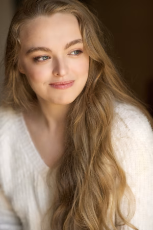 Laura Hugill - Gallery Image 7