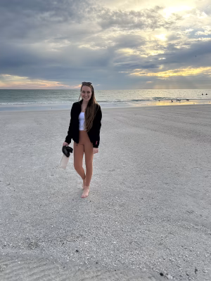 Elisabeth Young - Gallery Image 3