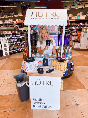 Kimberly Tucker - Gallery Image 3