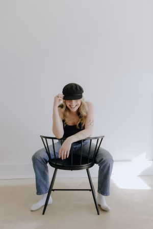 Julia Lewis - Gallery Image 5