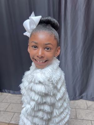 Amelia Richardson- Arbubakrr - Project Casting Gallery Image 3 Amelia Richardson- Arbubakrr - Gallery Image 3