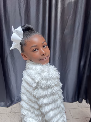 Amelia Richardson- Arbubakrr - Project Casting Gallery Image 4 Amelia Richardson- Arbubakrr - Gallery Image 4