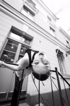 Oona Mäkelä - Gallery Image 14