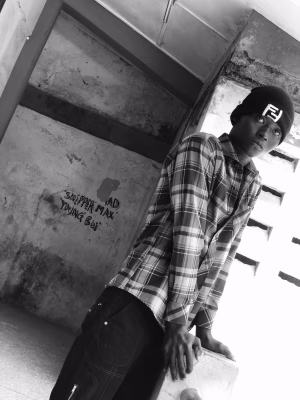 ILIASU YAKUBU - Gallery Image 15