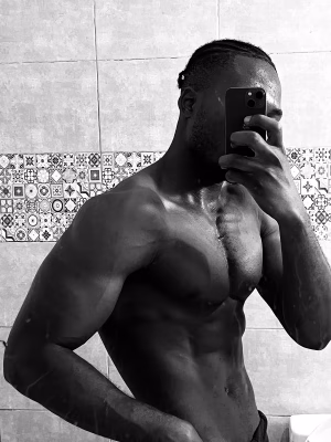 Claude  BATEBWA - Gallery Image 9
