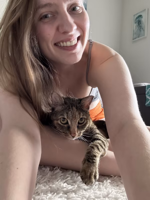 Elisabeth Young - Gallery Image 2