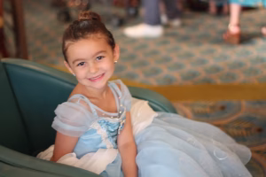 Audrey Dunayer - Gallery Image 4