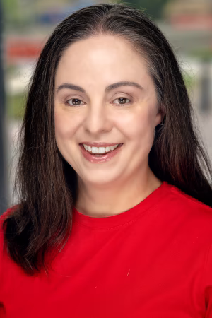 Claire  Thompson - Gallery Image 1