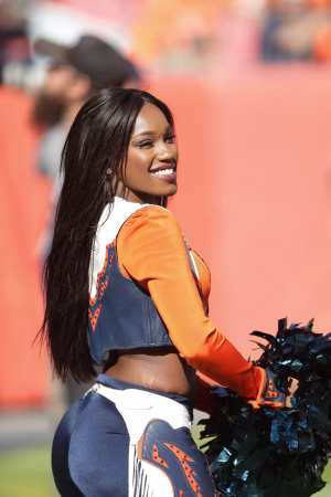 Andria Lewis - Gallery Image 1