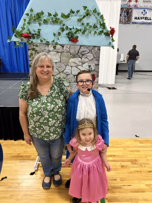 Lynn Friel - Gallery Image 5