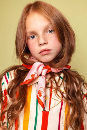 Djenova Van Oers - Gallery Image 1
