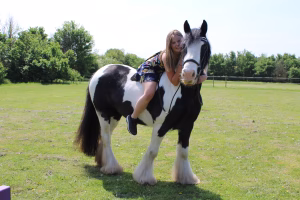 Anna Verdier - Gallery Image 11