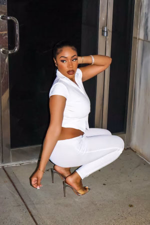 Monaysia  Belcher - Gallery Image 3