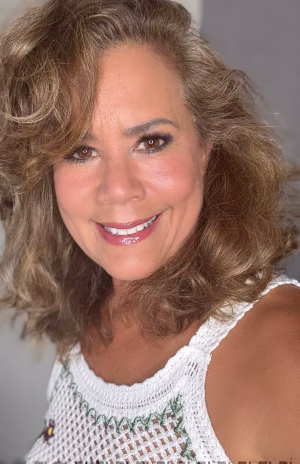 Deborah Torres - Gallery Image 3