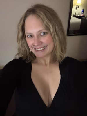 Hannah Poole - Project Casting Gallery Image 4 Hannah Poole - Gallery Image 4