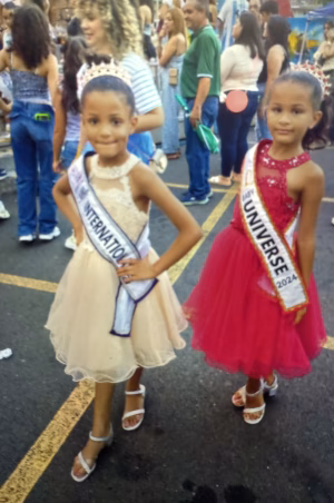 Julianna & Juliette  Echevarría - Gallery Image 8