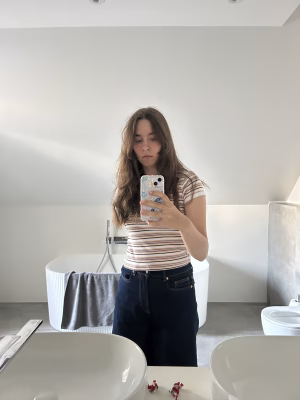 Sara Czarnota - Project Casting Gallery Image 3 Sara Czarnota - Gallery Image 3