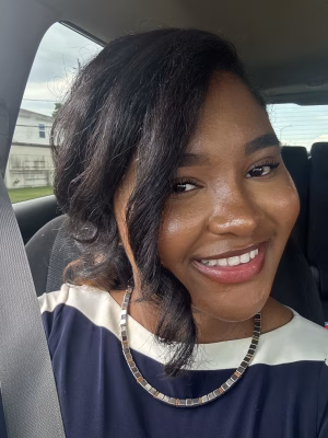 Natalie Thompson - Project Casting Gallery Image 5 Natalie Thompson - Gallery Image 5