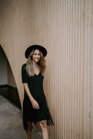 Kate Lardner - Gallery Image 4