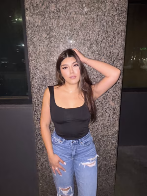 Reyna Bustamante - Gallery Image 2