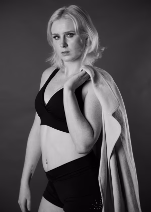 Ashleigh  Strawn - Gallery Image 2