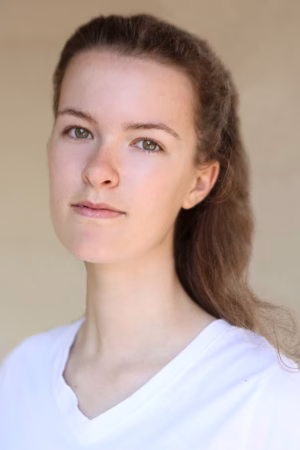 Hannah Reeve - Gallery Image 1