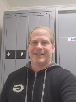 Frank Davis - Gallery Image 2