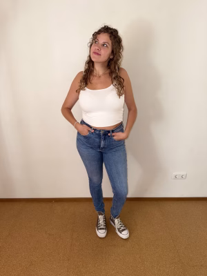 Gina-Mia Thom - Gallery Image 3