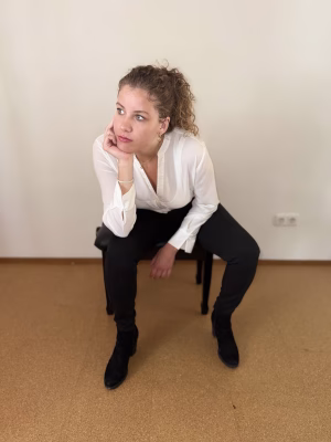 Gina-Mia Thom - Gallery Image 7