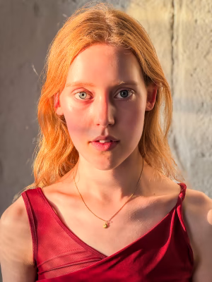 Elysia Winter - Gallery Image 3