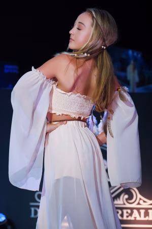 Tenneysee Rayne Docherty - Gallery Image 8