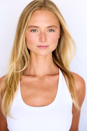 Molly MacCormick - Gallery Image 3