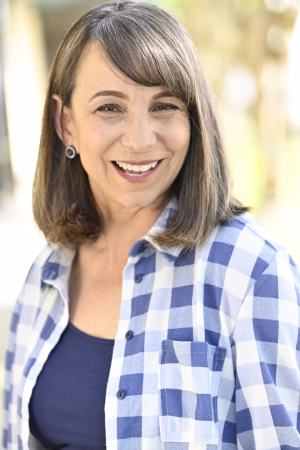 Lynda  Stein - Gallery Image 6