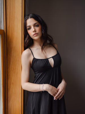 Emma Whalen - Gallery Image 6