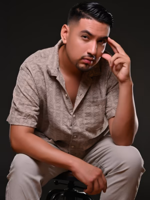 Elvis Davila - Gallery Image 1